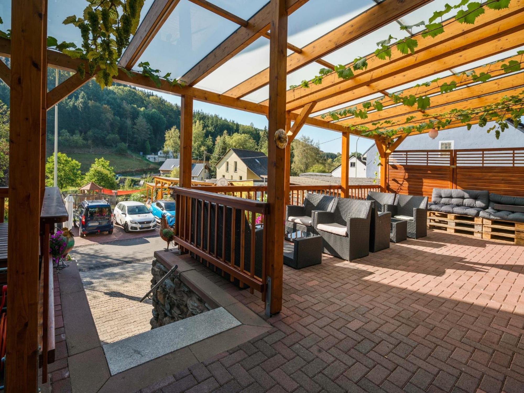 A Modern Apartment In The Hunsr Ck Region S Romantic Drohn Valley Merschbach Exterior photo
